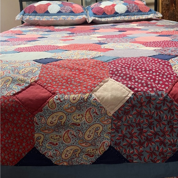 Vintage Patchwork Quilt Set with Pillow Shams - Full Queen Americana w/Shams - Picture 4 of 8